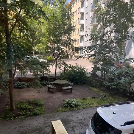 Autopaikallinen Moderni Kaksio * Helsínquia
